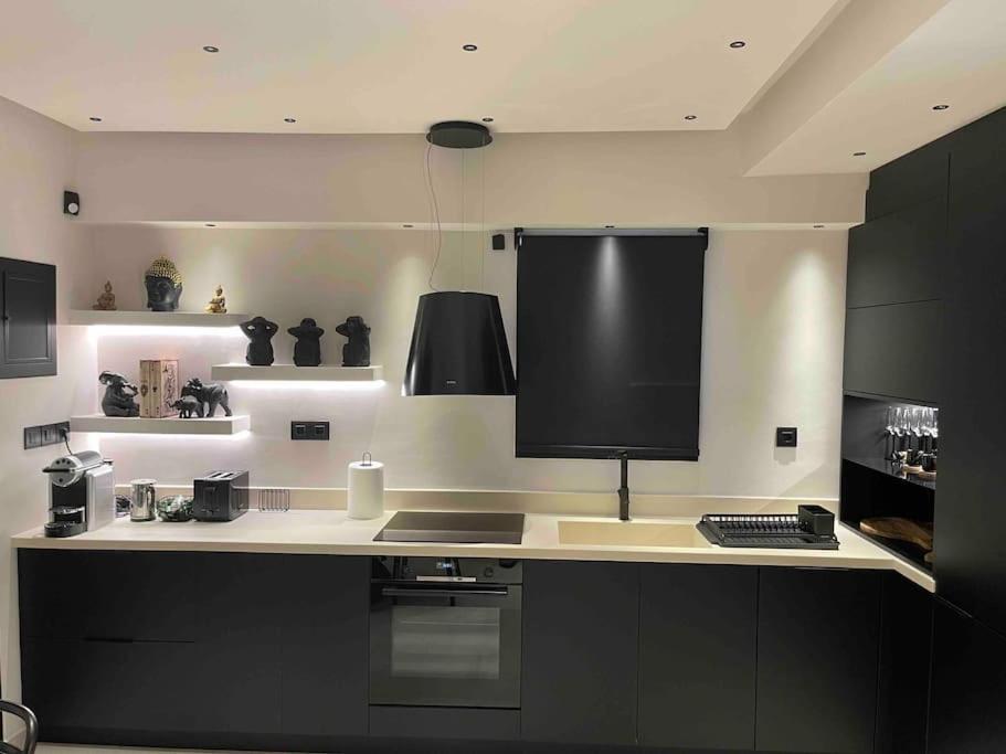 Lagonisi Luxury Appartment 2 By The Sea Екстериор снимка